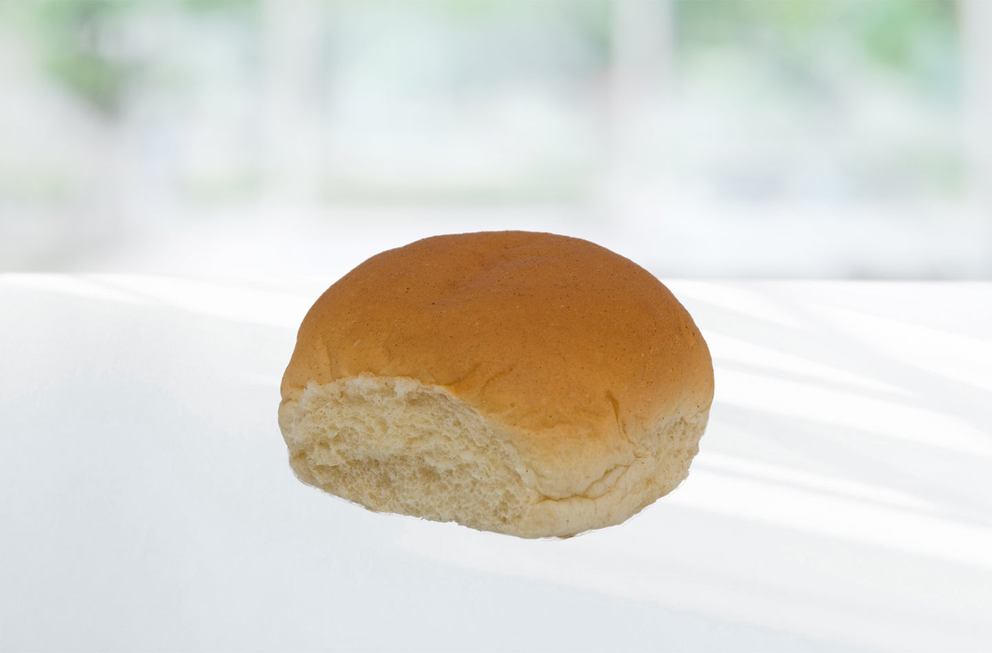Wheat buns Large juicy 8 pk Baker Klausen